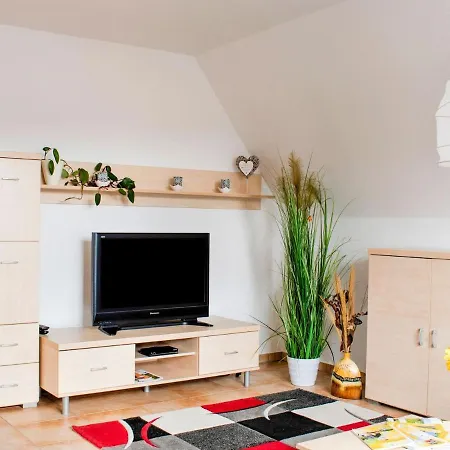 Tasteful In Wunschendorf With Private Garden Apartment *