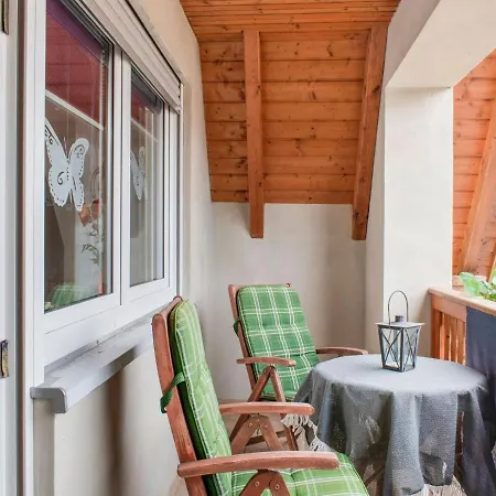 Apartment Tasteful In Wunschendorf With Private Garden